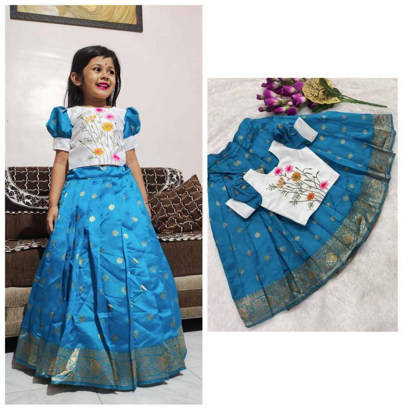 kids lehenga choli silk Children clothing warehouse in Ahmedabad